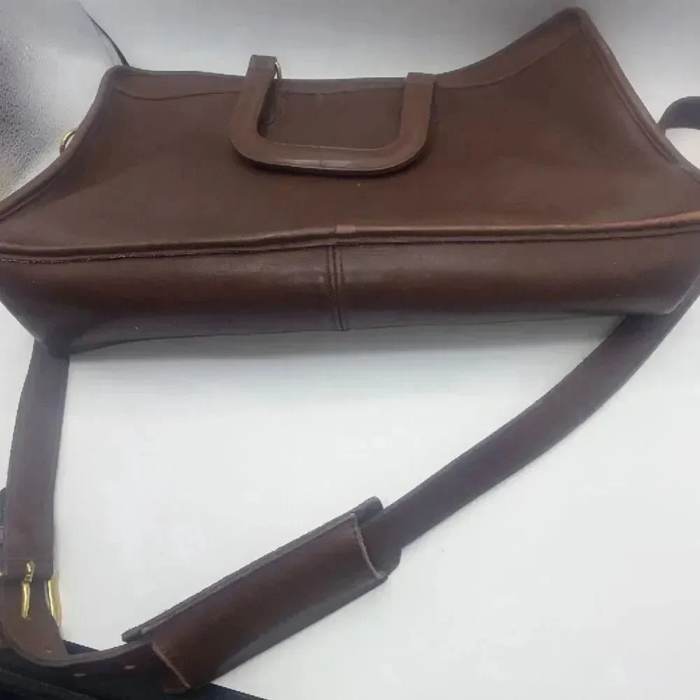 COACH Vibtage 1970s Monroe Glovetanned Leather Crossbody Briefcase